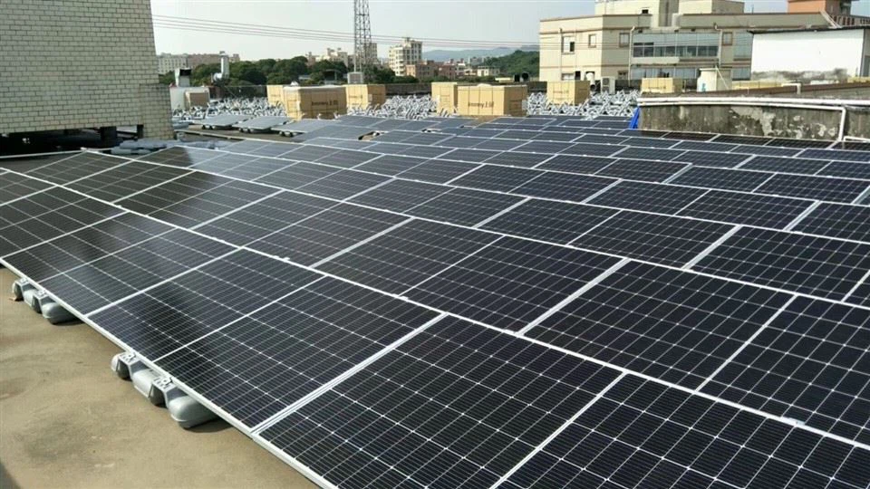 flat roof solar panel installation_